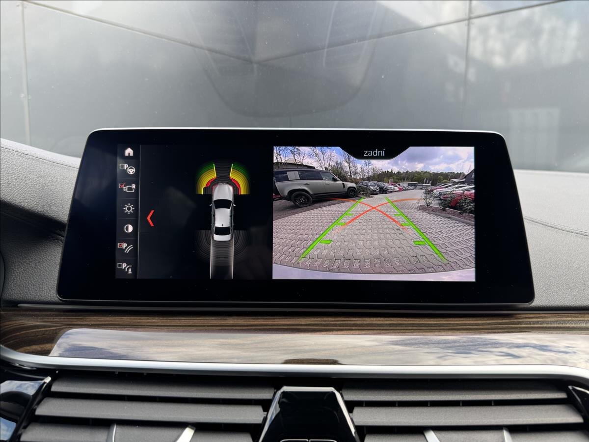 BMW Řada 5 Sedan / Limuzína 2,0 l 185 kw