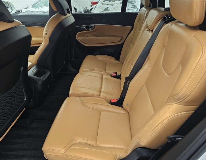 Volvo XC90 SUV 2,0 l 184 kw