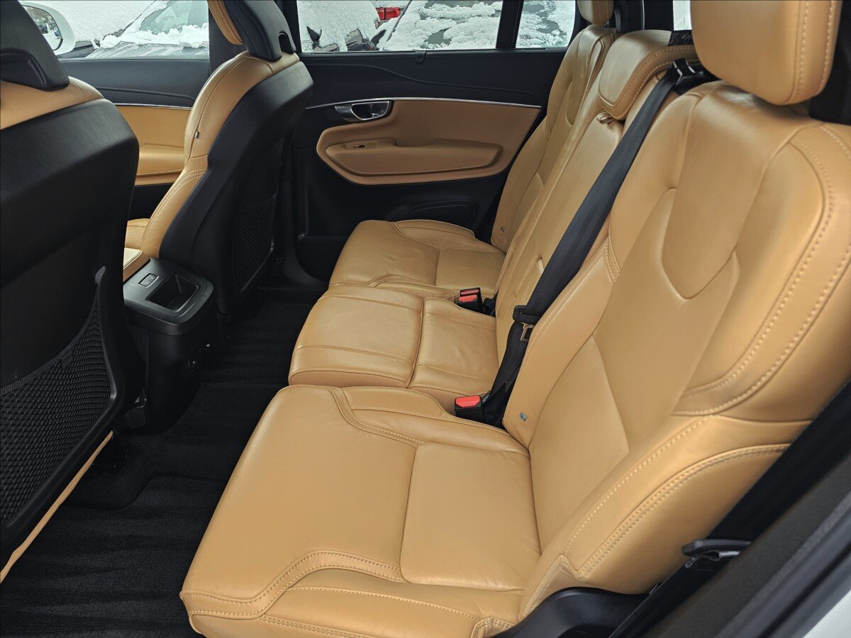 Volvo XC90 SUV 2,0 l 184 kw
