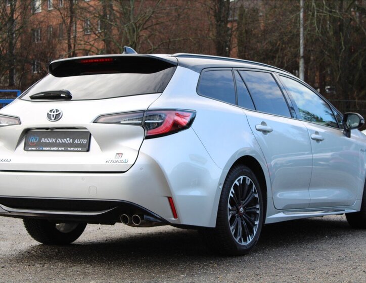 Toyota Corolla Kombi 2,0 l 112 kw