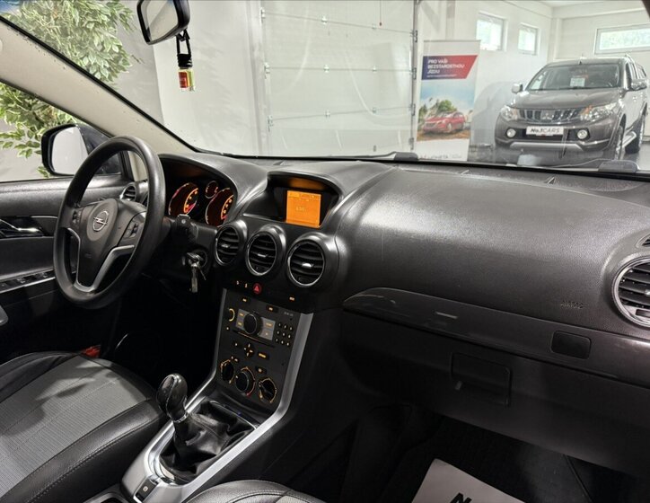 Opel Antara 14