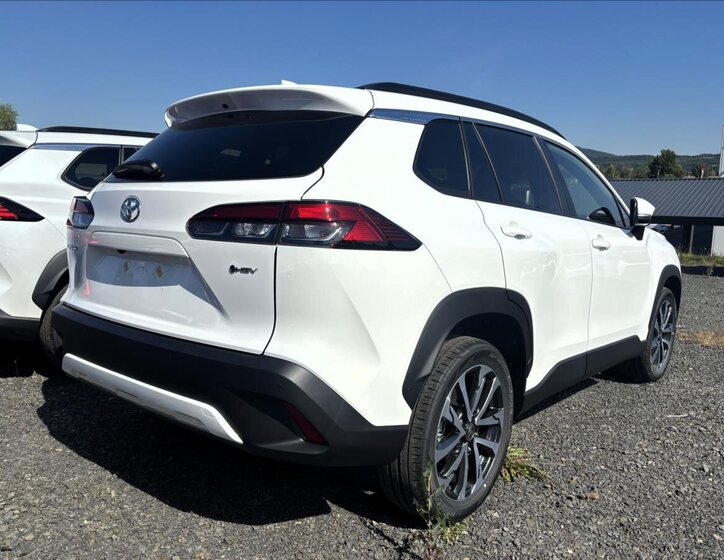 Toyota Corolla Cross 5