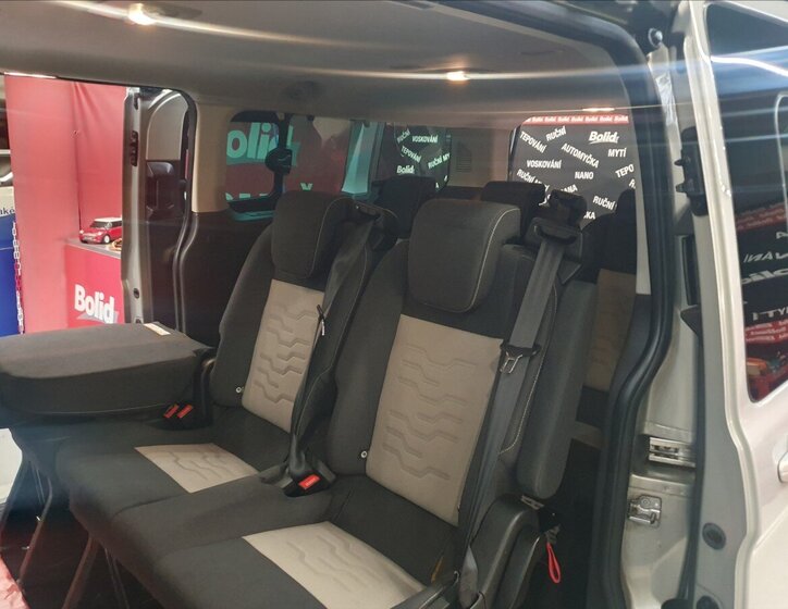 Ford Tourneo Custom Kombi 2,2 l 92 kw