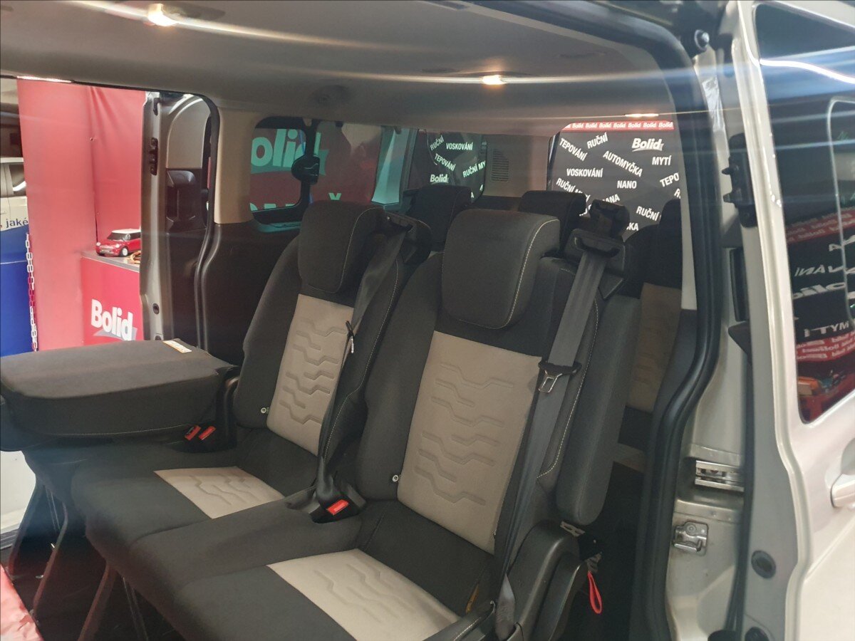 Ford Tourneo Custom Kombi 2,2 l 92 kw