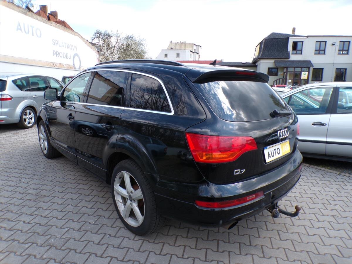 Audi Q7 Kombi 3,0 l 176 kw