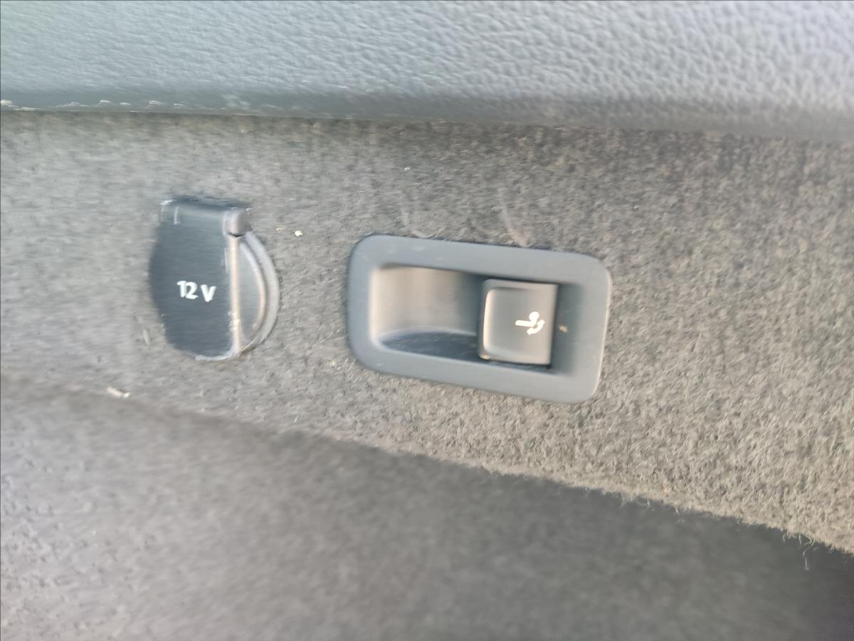 Volkswagen Passat Kombi 2,0 l 110 kw