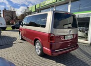 Volkswagen Multivan 5