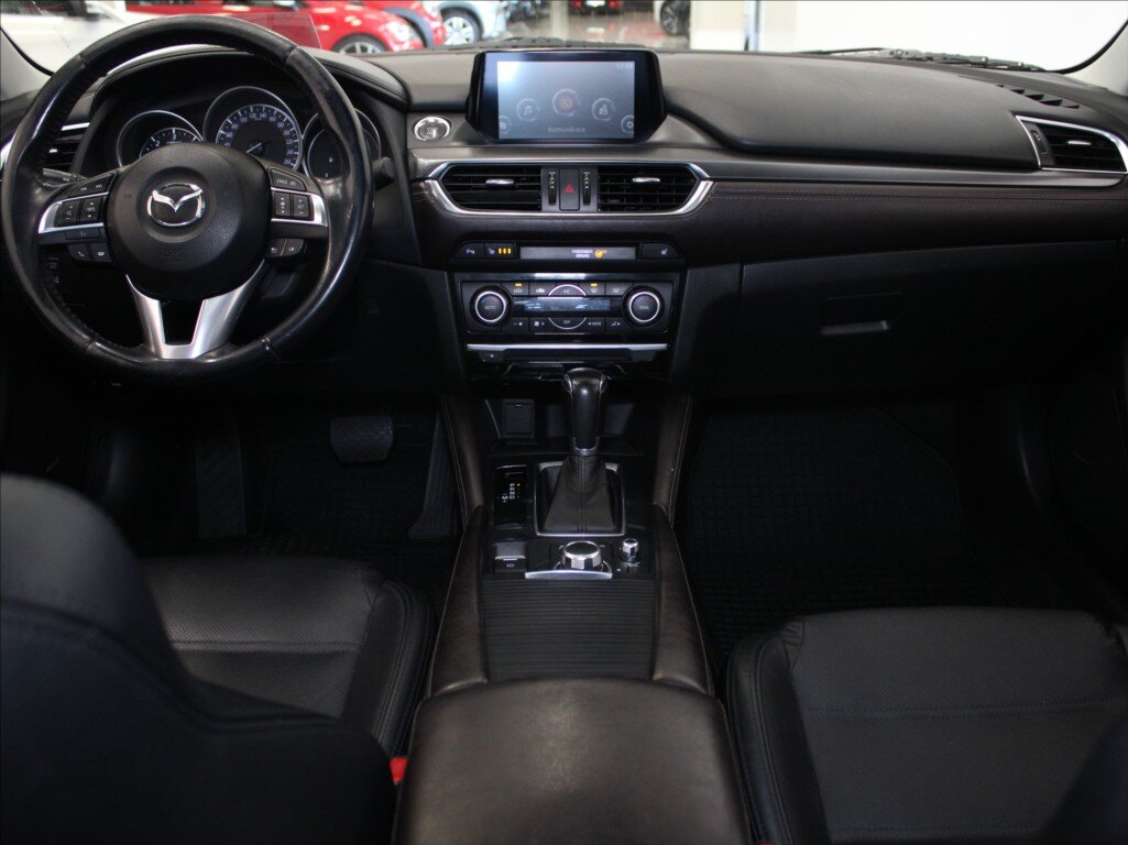 Mazda 6 Sedan / Limuzína 2,2 l 129 kw