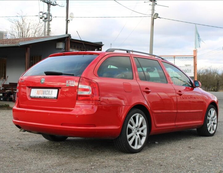 Škoda Octavia Kombi 2,0 l 125 kw