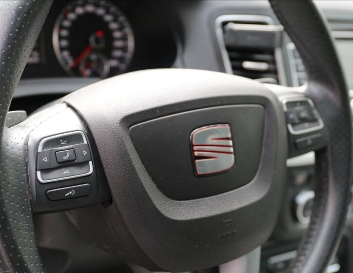 Seat Alhambra Kombi 2,0 l 103 kw