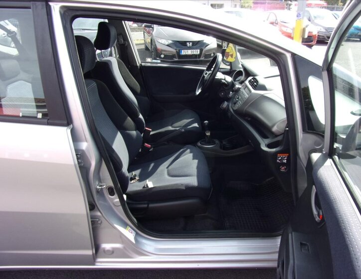 Honda Jazz Hatchback 1,2 l 66 kw