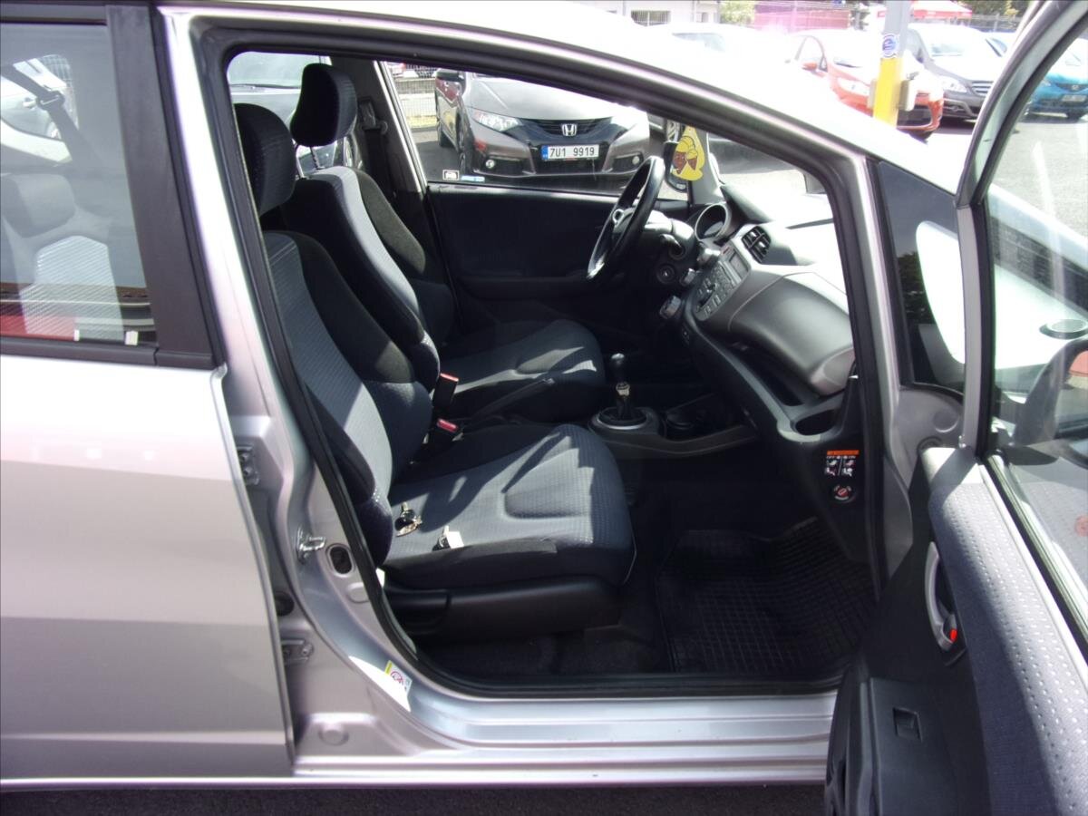 Honda Jazz Hatchback 1,2 l 66 kw