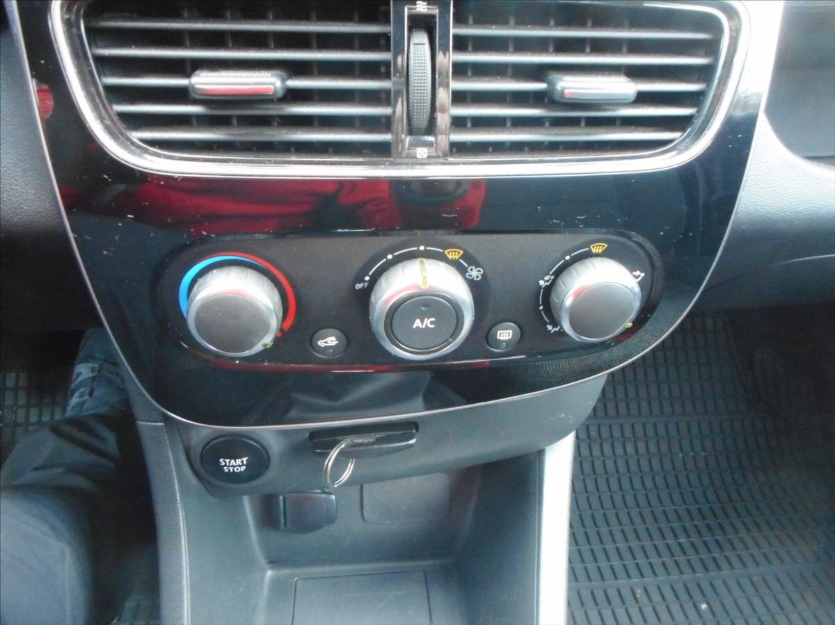 Renault Clio Hatchback 898,0 56 kw