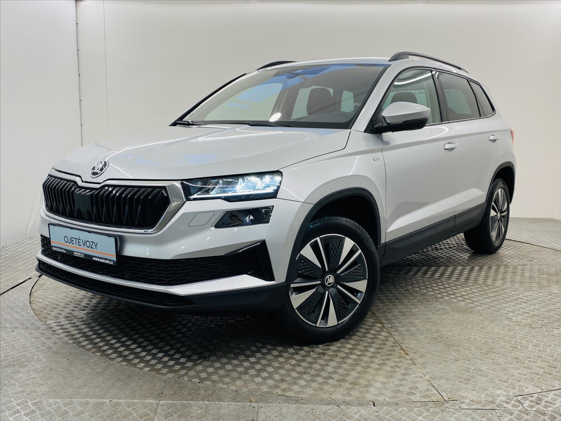 Škoda Karoq SUV / Terénní 1,5 l 110 kw