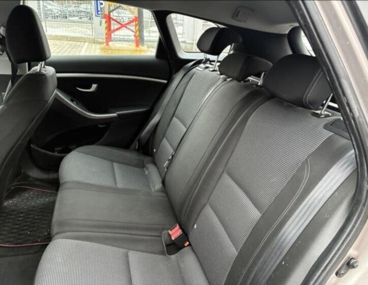 Hyundai i30 Kombi 1,6 l 99 kw