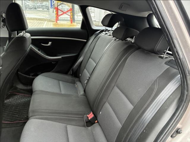 Hyundai i30 Kombi 1,6 l 99 kw