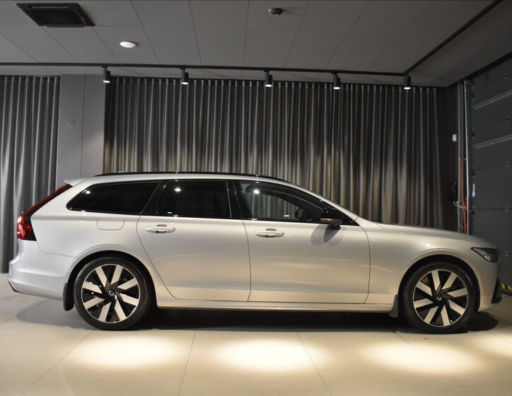 Volvo V90 3
