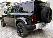Land Rover Defender 4