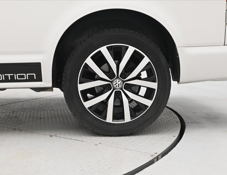 Volkswagen Transporter Skříň 2,0 l 110 kw