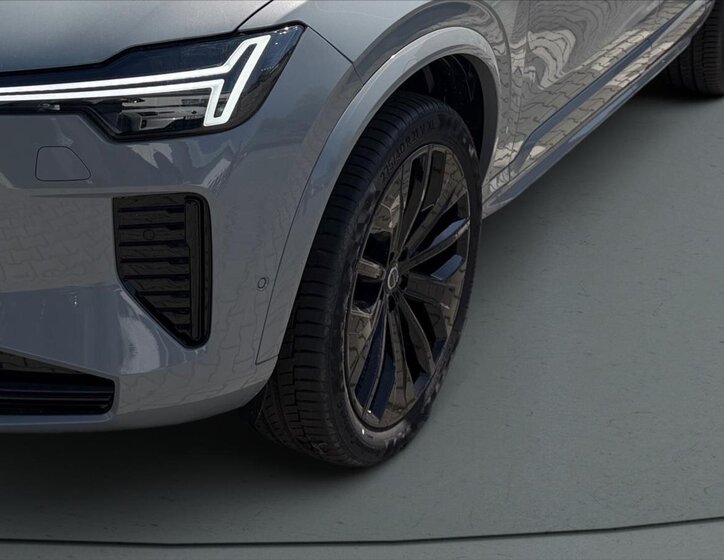 Volvo XC90 SUV / Terénní 2,0 l 0