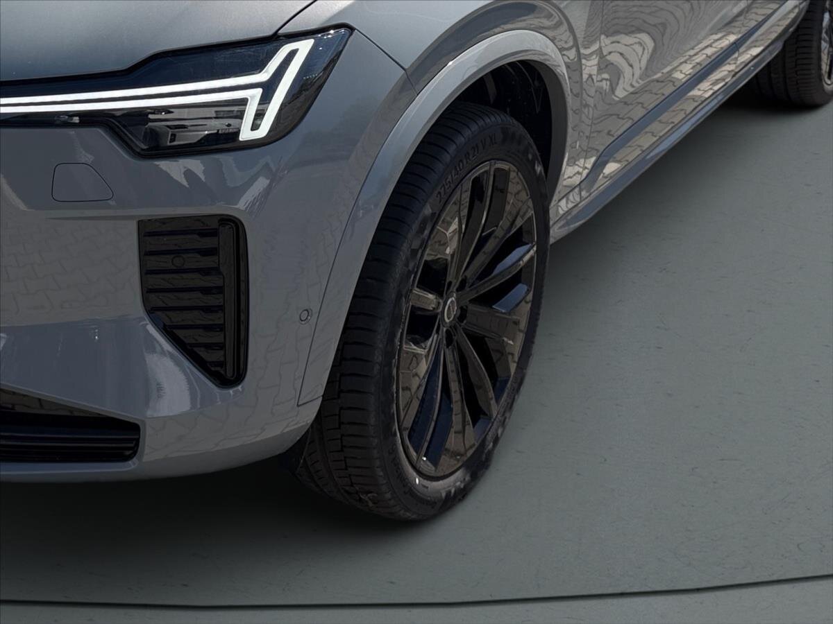 Volvo XC90 SUV / Terénní 2,0 l 0