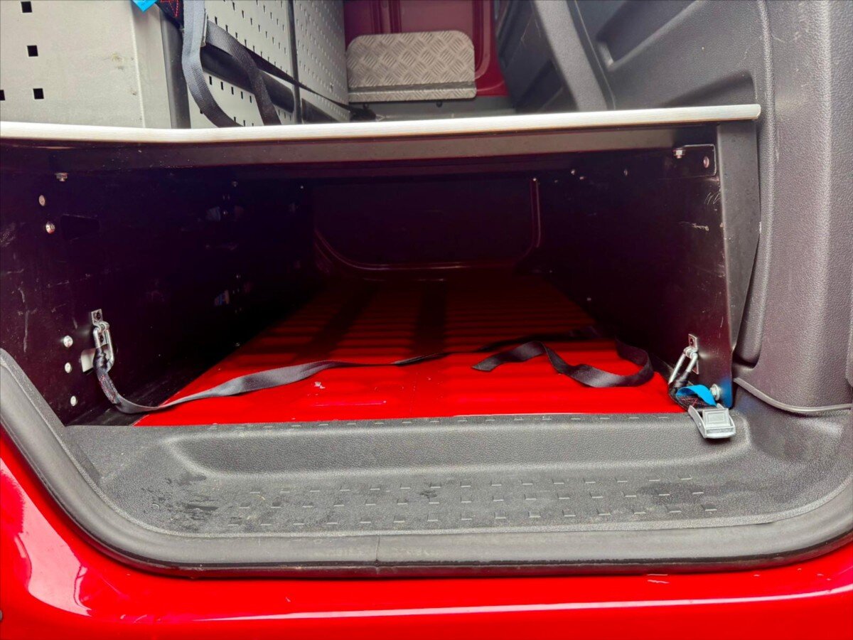 Volkswagen Caddy Ostatní 2,0 l 81 kw