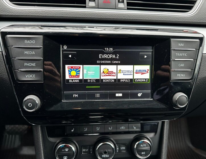 Škoda Superb Sedan / Limuzína 2,0 l 110 kw