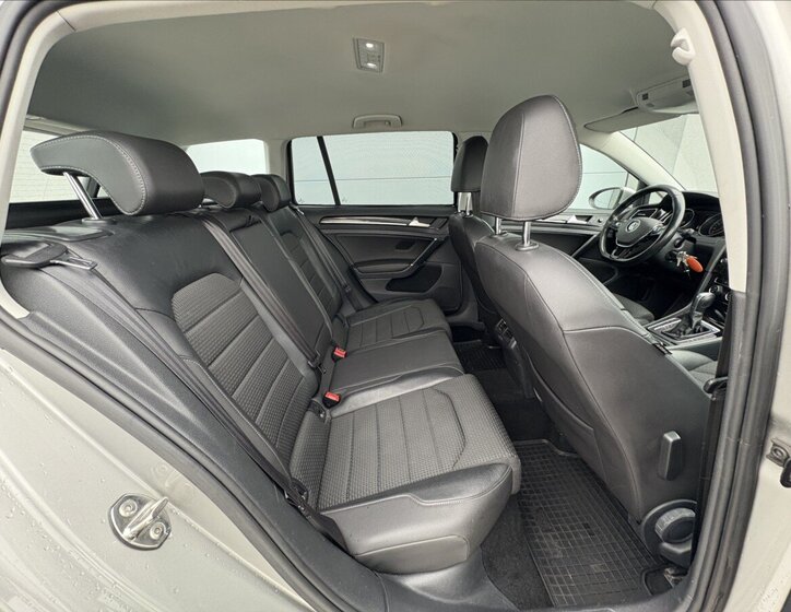 Volkswagen Golf Kombi 1,4 l 103 kw