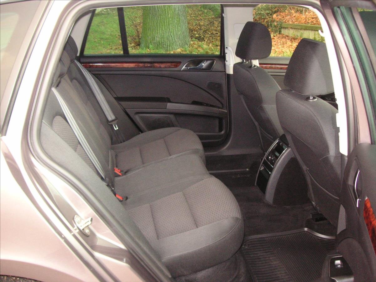 Škoda Superb Kombi 2,0 l 103 kw