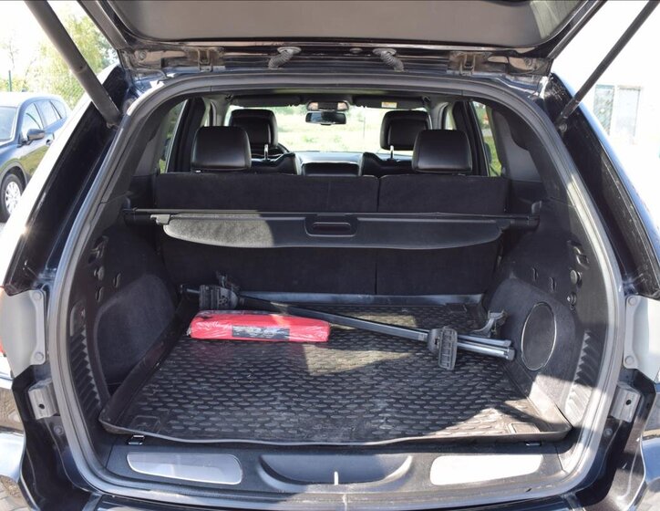 Jeep Grand Cherokee SUV 3,0 l 140 kw