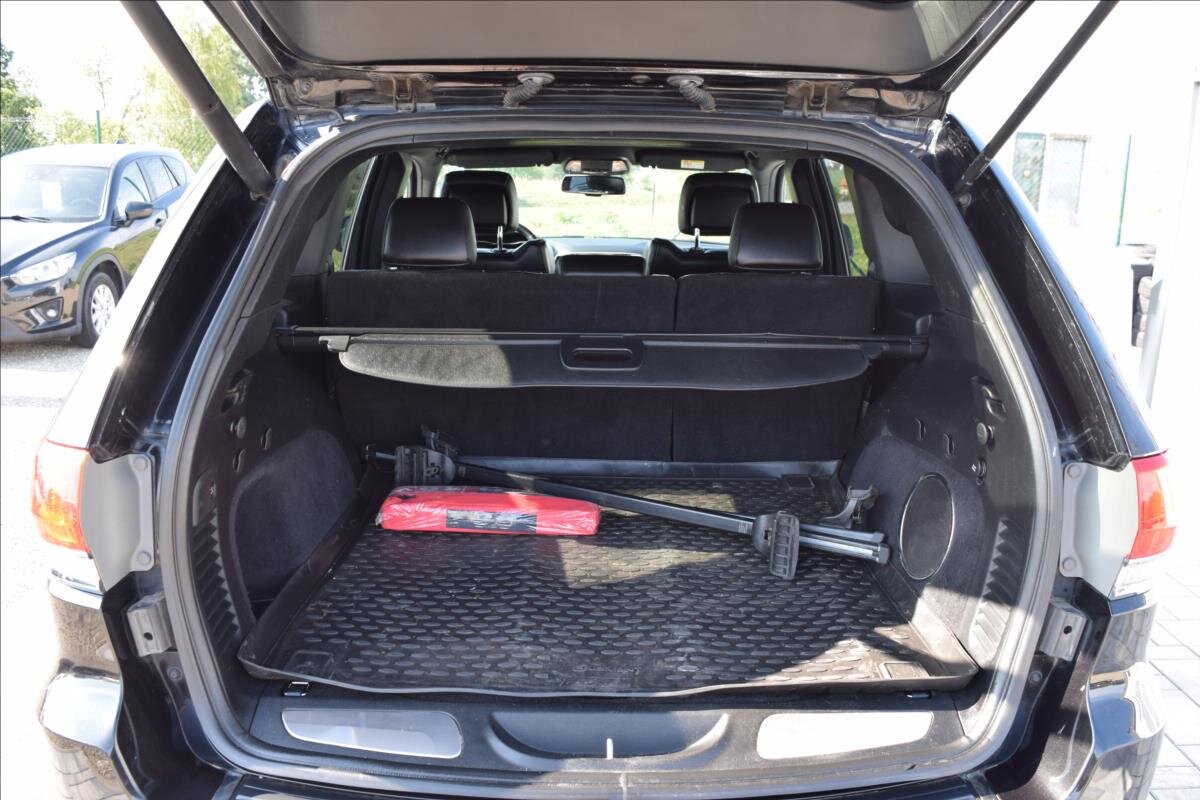 Jeep Grand Cherokee SUV 3,0 l 140 kw