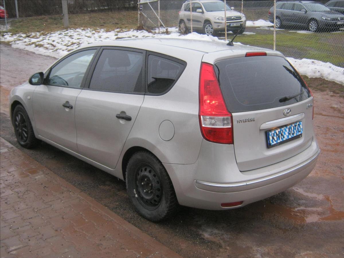 Hyundai i30 Kombi 1,6 l 92 kw