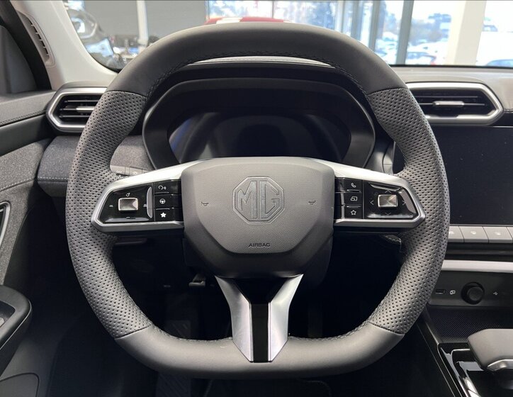 MG ZS SUV / Terénní 1,5 l 145 kw