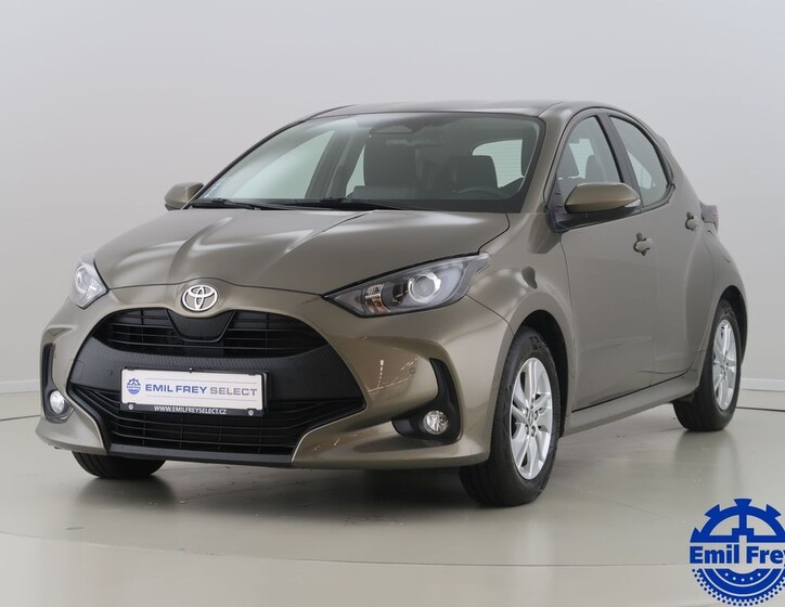 Toyota Yaris 1