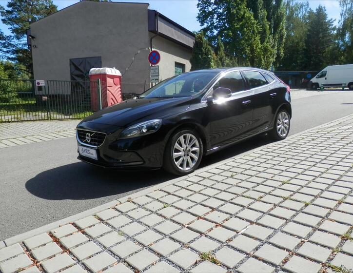Volvo V40 5