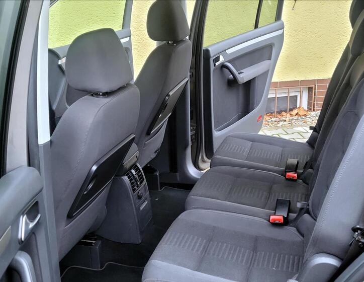 Volkswagen Touran 22