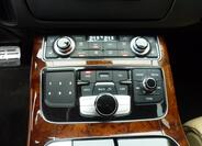 Audi A8 37