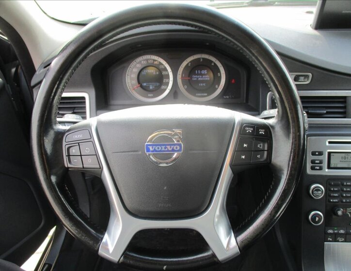 Volvo XC70 Kombi 2,4 l 151 kw