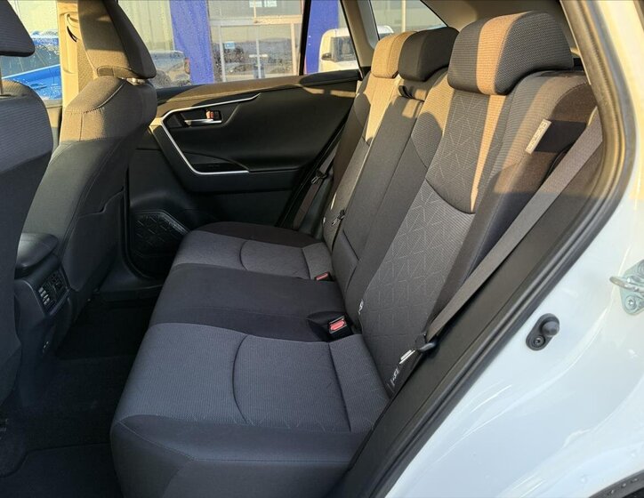 Toyota RAV4 SUV / Terénní 2,0 l 129 kw