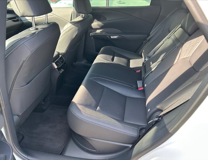 Lexus RX 350h SUV / Terénní 2,5 l 179 kw