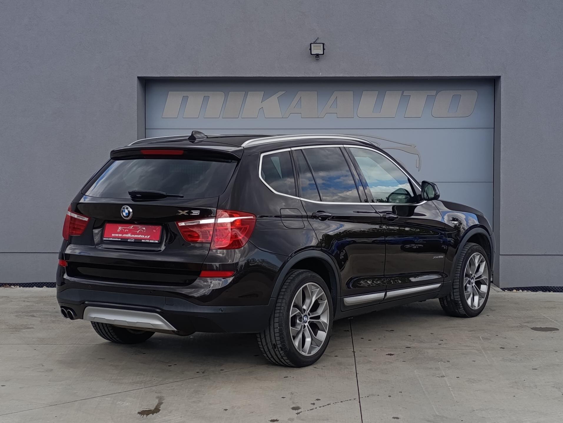 BMW X3 SUV / Terénní 3,0 l 230 kw