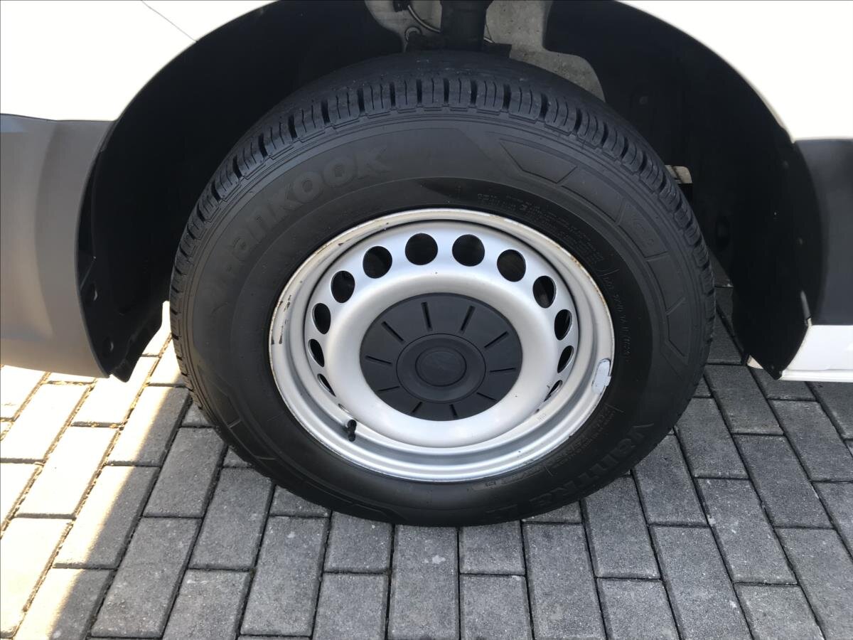 Volkswagen Crafter Skříň 2,0 l 103 kw