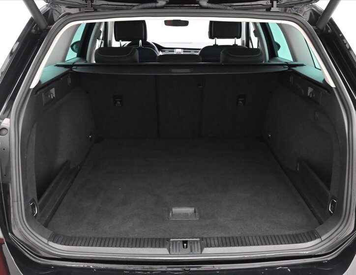 Volkswagen Passat 10