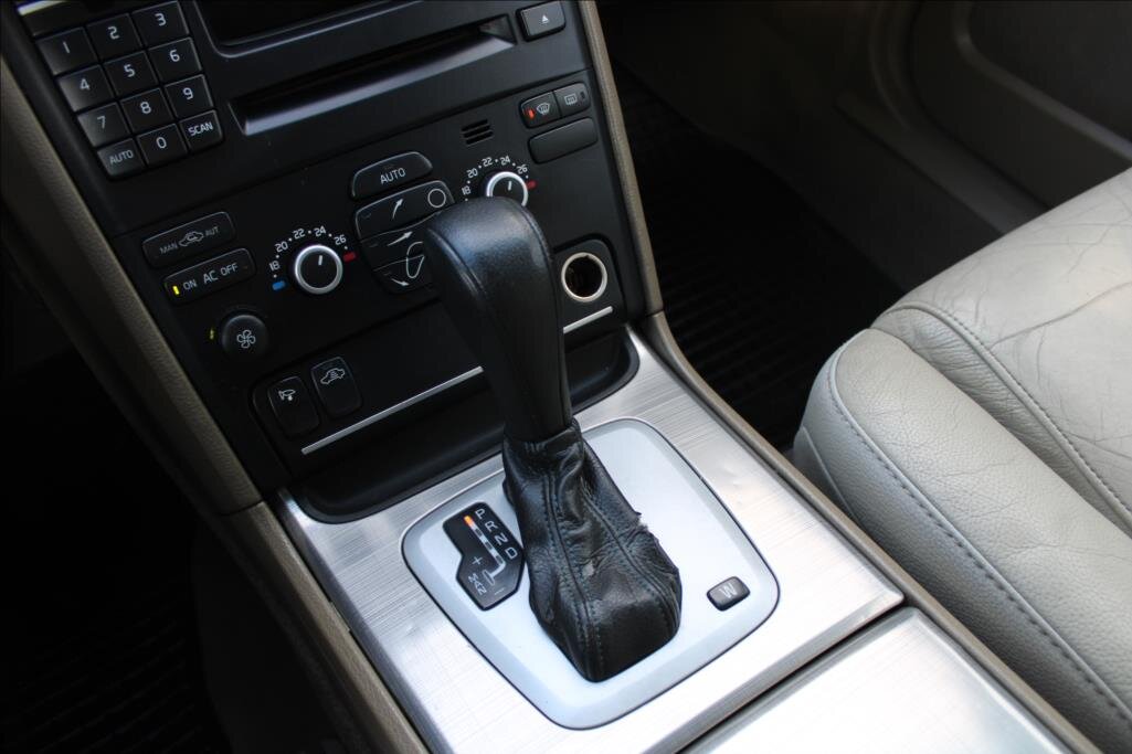 Volvo XC90 Kombi 2,4 l 136 kw