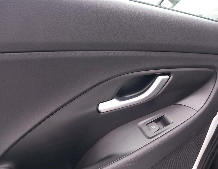 Hyundai i30 Hatchback 998,0 88 kw