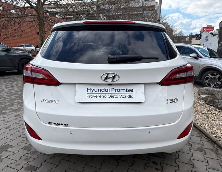 Hyundai i30 Kombi 1,6 l 99 kw