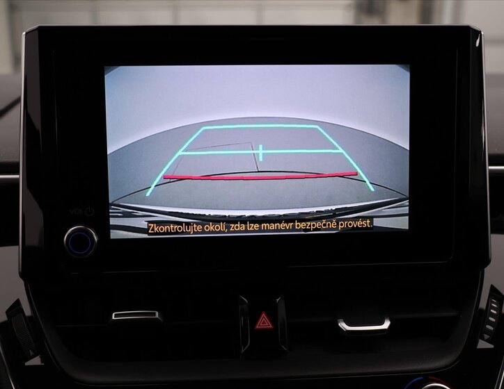 Toyota Corolla Sedan / Limuzína 1,5 l 92 kw