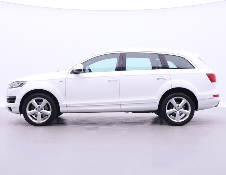 Audi Q7 4