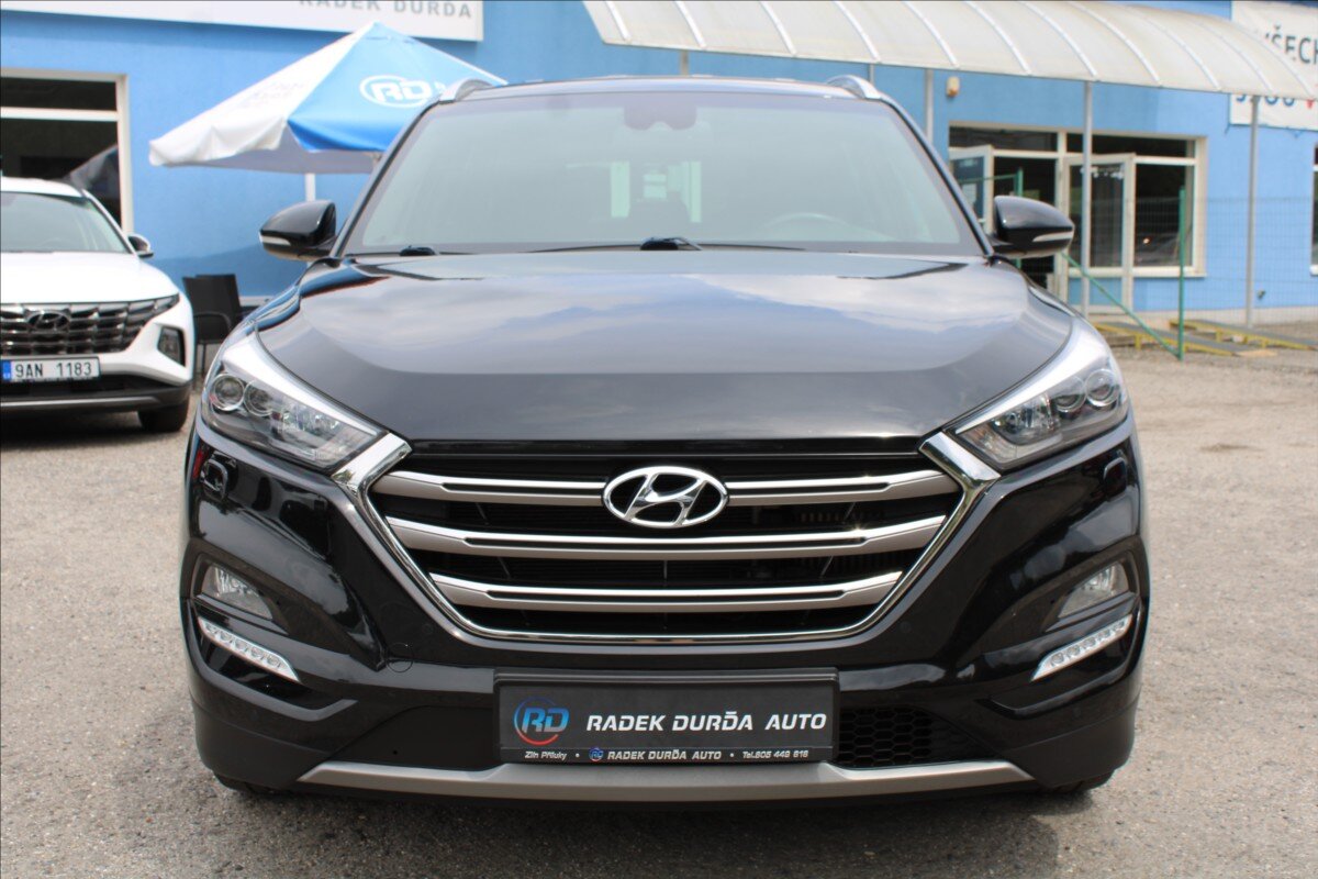 Hyundai Tucson SUV 2,0 l 100 kw