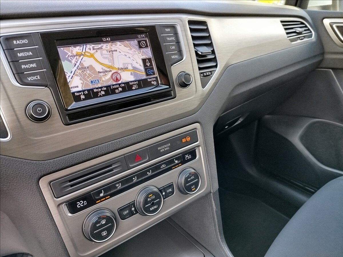 Volkswagen Golf Sportsvan MPV 2,0 l 110 kw